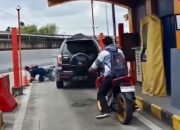 Heboh Aksi Kejar-kejaran Mobil Hitam Tembung Hingga Amplas